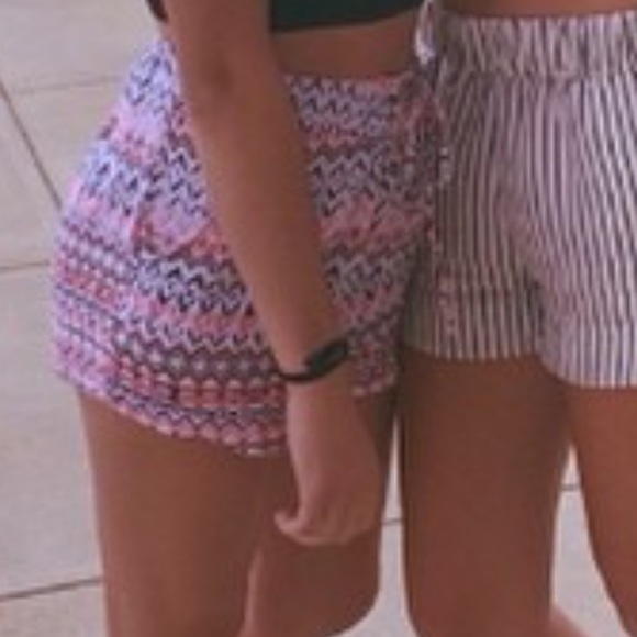 🌸Rue21 shorts - Picture 4 of 4